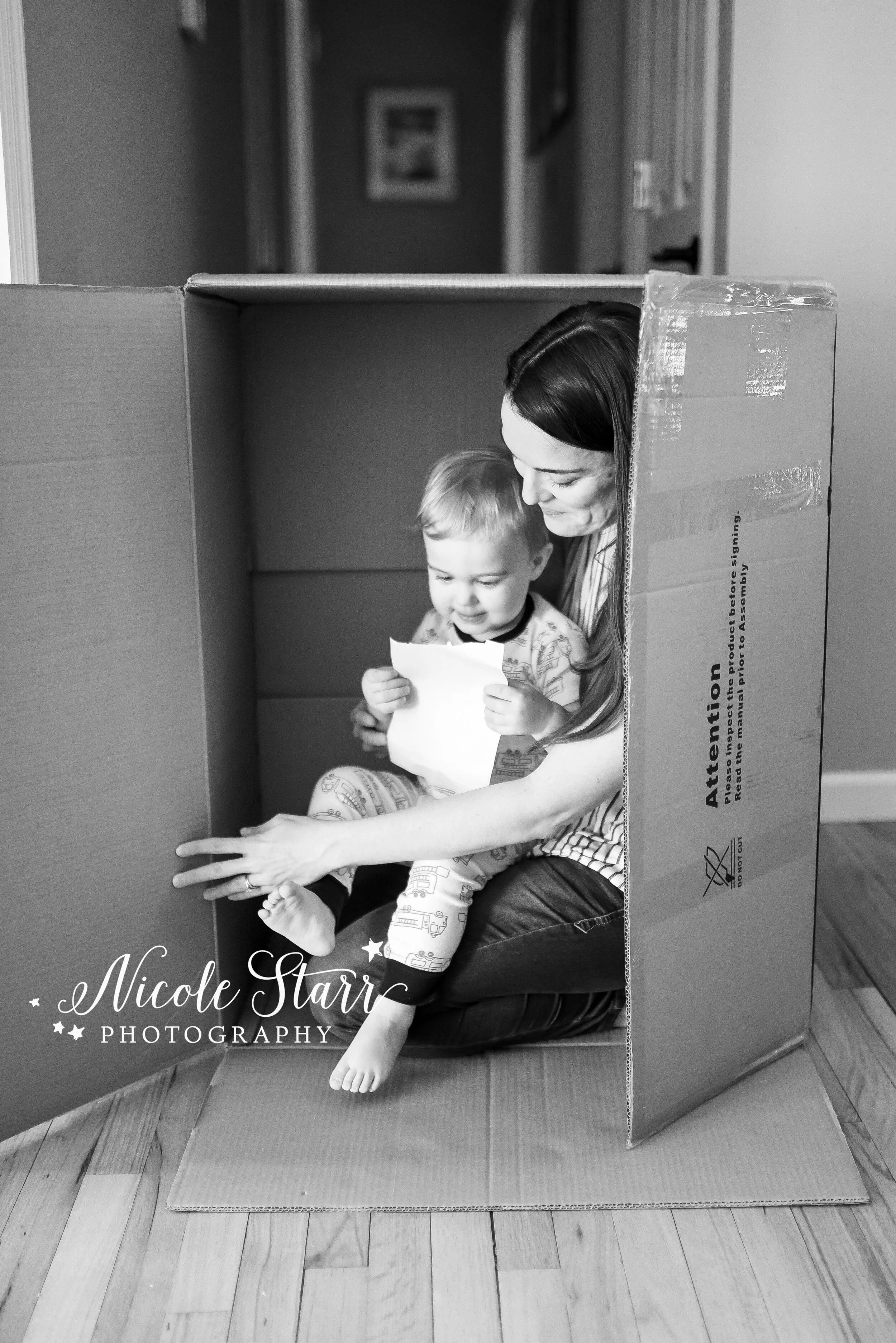 Getting in the picture: the art of self-portraits with a toddler | Nicole Starr Photography shares her tips for self-portraits with her toddler in Saratoga Springs, New York | Saratoga Springs NY family photographer, Saratoga Springs NY children's p…