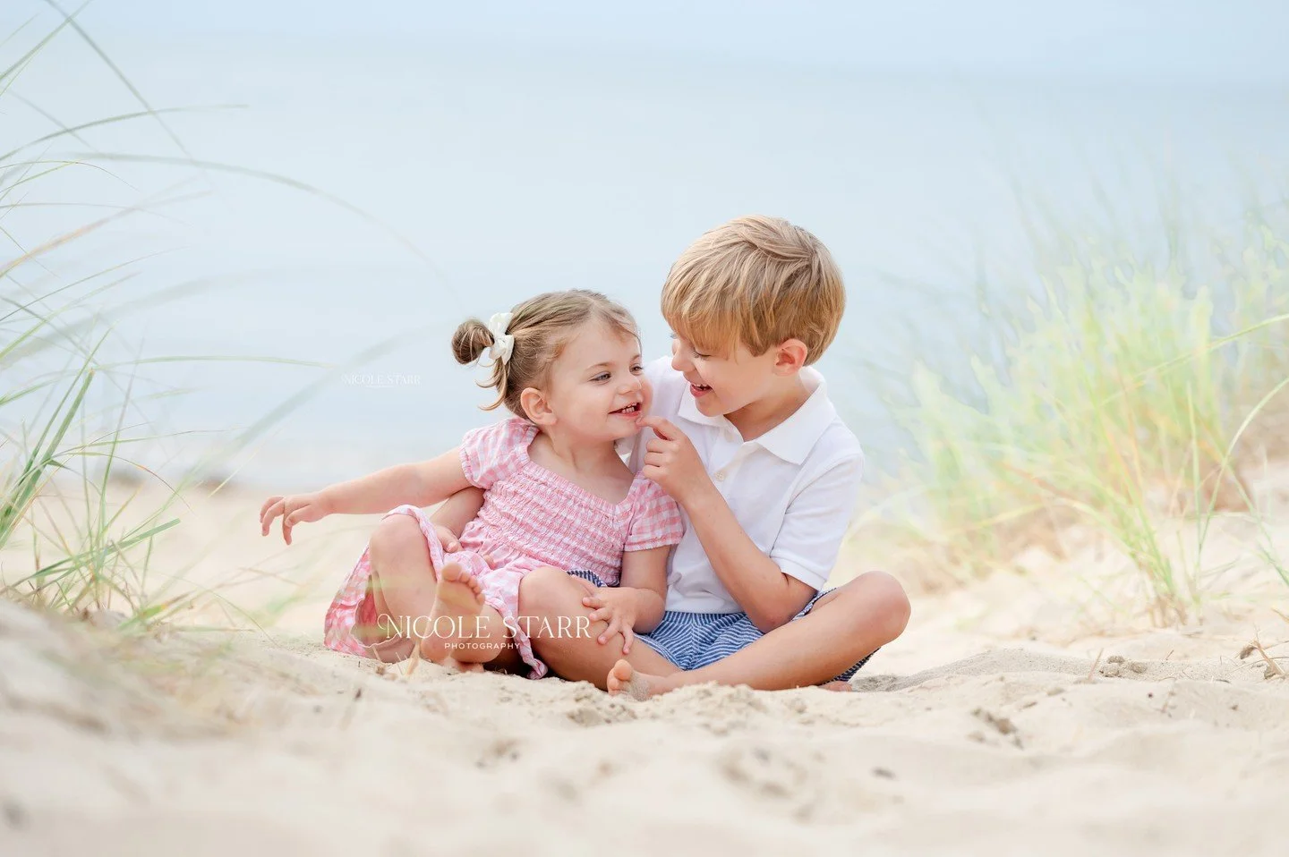 Throwing it back to one of my very favorite portraits of my two at the beach last summer. 🌊☀️

If you&rsquo;ve been to my home studio this year, you&rsquo;ve probably seen this image as a big canvas hanging over our entryway table. It&rsquo;s the fi