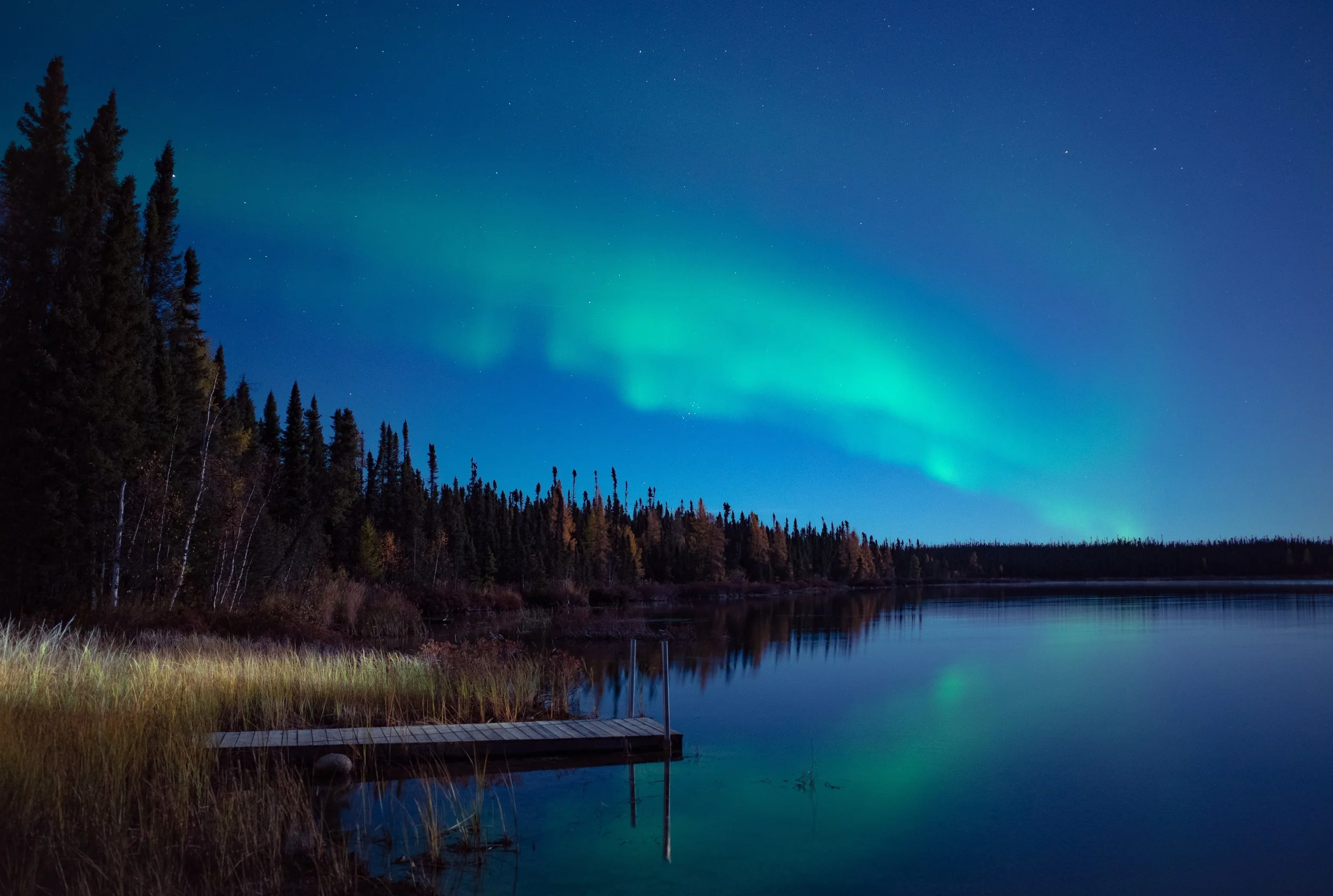 Arctic Lodge Full Moon Lights.jpeg