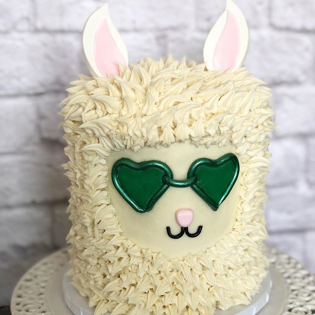 One cool Llama 😎
&bull;
&bull;
&bull;
#LlamaCake #BirthdayCake #CustomCakes #WellKneadedBakery