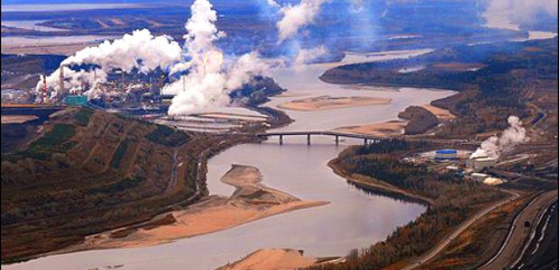 Suncor & Athabasca River. (Credit: My McMurray ) 