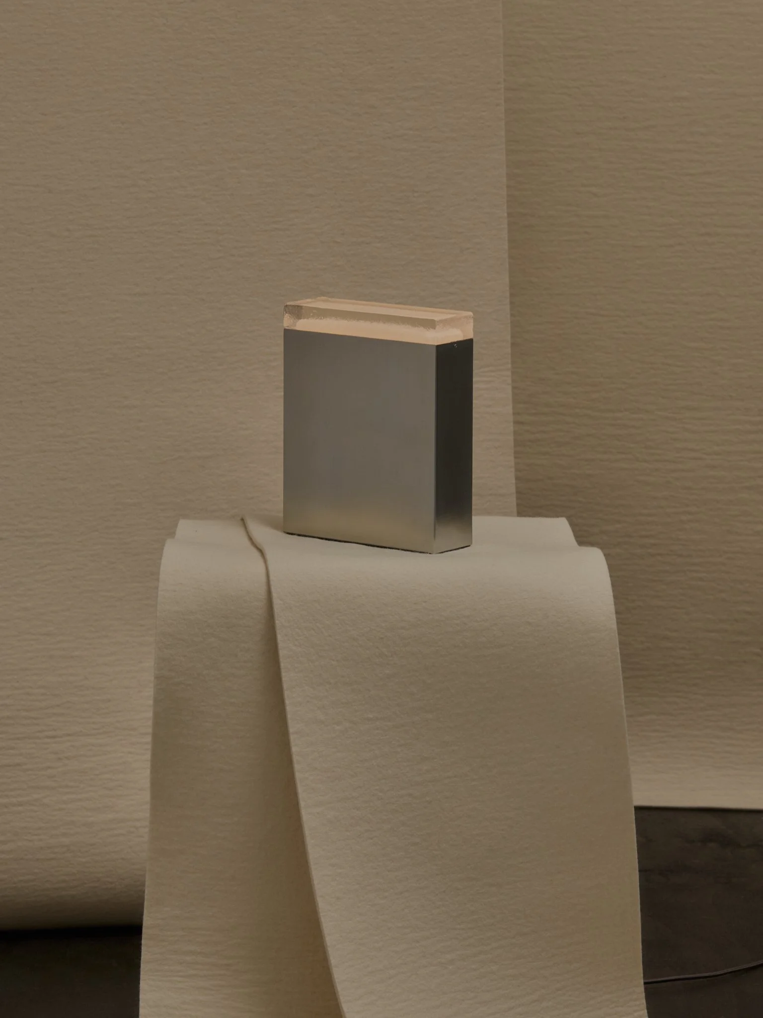 THOMAS Maxam STUDIO_BRICKS_TABLE LAMP_02.jpg