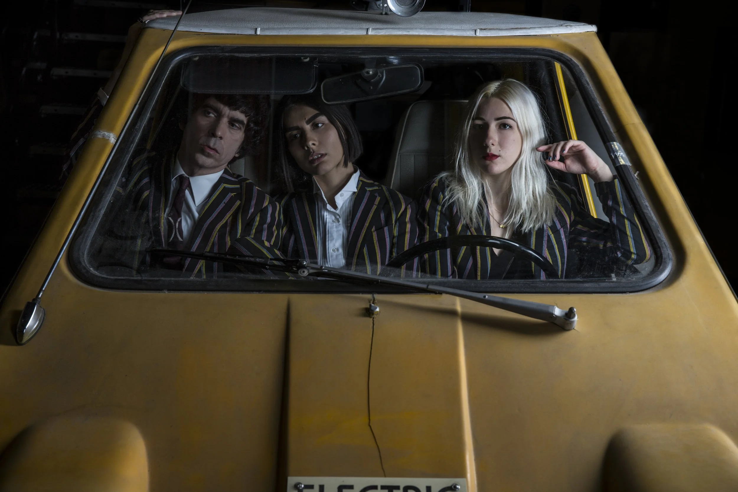 92.CHAIN AND THE GANG.jpeg