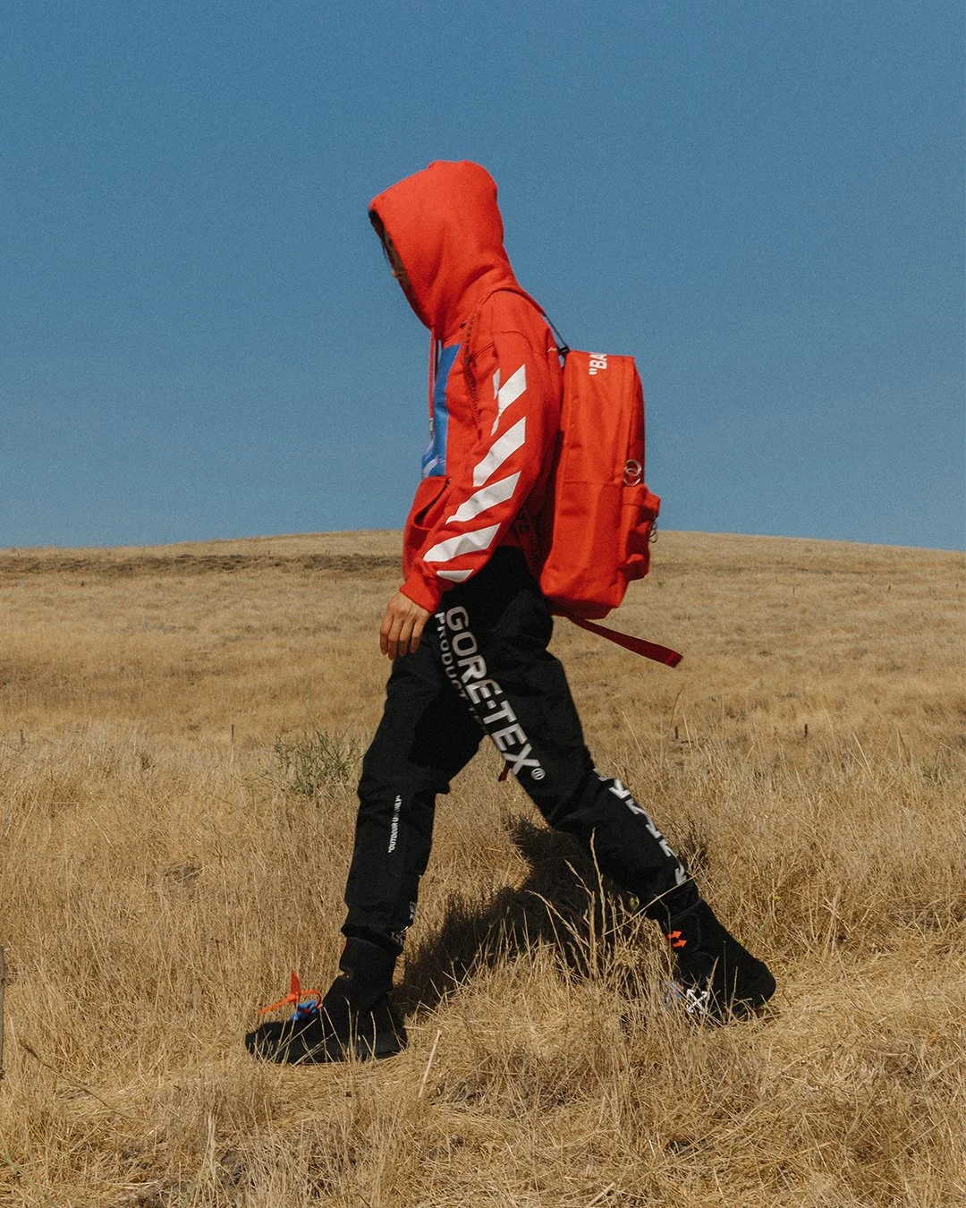 OFF WHITE EDITORIAL 1080X1350-2.jpg