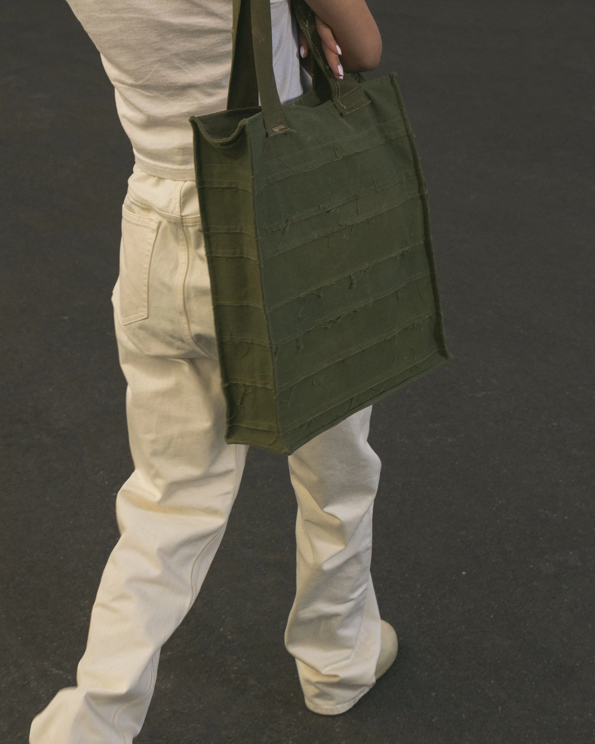 MAIL TOTE FOR SITE-2.jpg