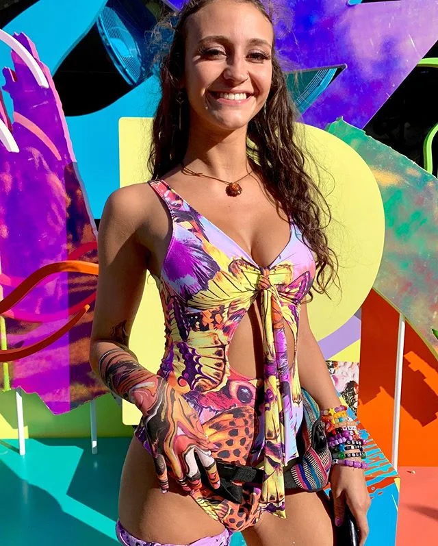 🎨✨💙⚡️🌲Electric Forest attendees have the best outfits to play off of with our body marbling 😁👌🏻
#blvisuals #bodymarbling #bodypaint #festivaloutfit #pandoralounge #electricforest #electricforest2019 #eforest #eforest2019 #festivalfashion #festi
