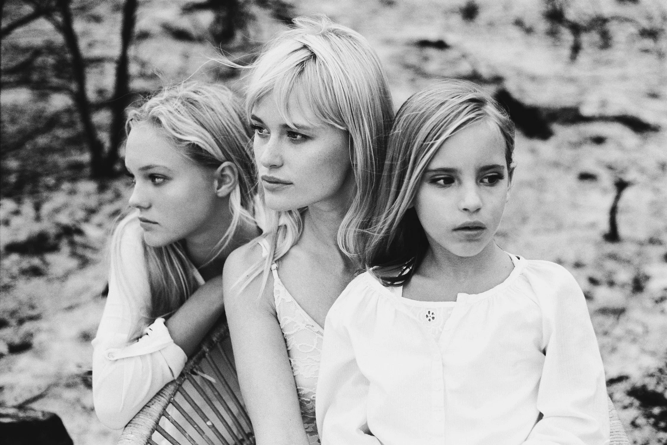 sisters fashion family editorial