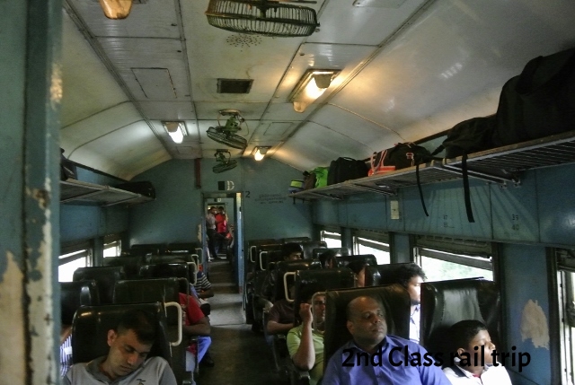 Colombo to Anuradhapura 2nd Class Train (1024x687) (640x429).jpg