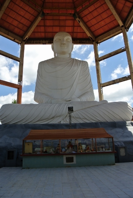 Anuradhapura - Sri Sarananda Maha Piriwena Pilgrims Rest (1) (687x1024) (429x640).jpg