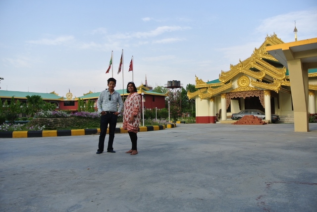 Myanmar Temple (10) (640x428).jpg