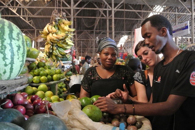 Joss and Sheila working with Erine to ensure we get the best avocados