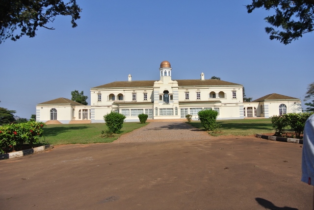 Bugandi Palace (1) (640x428).jpg