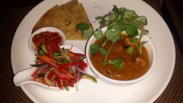 When in Zanzibar at restaurants, if it doesn't come in the form of a curry don't order it, you will be disappointed.