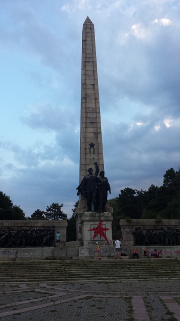 communist statue (4) (360x640).jpg