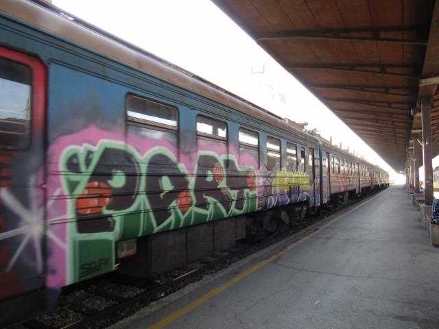 grafitti train (640x480).jpg