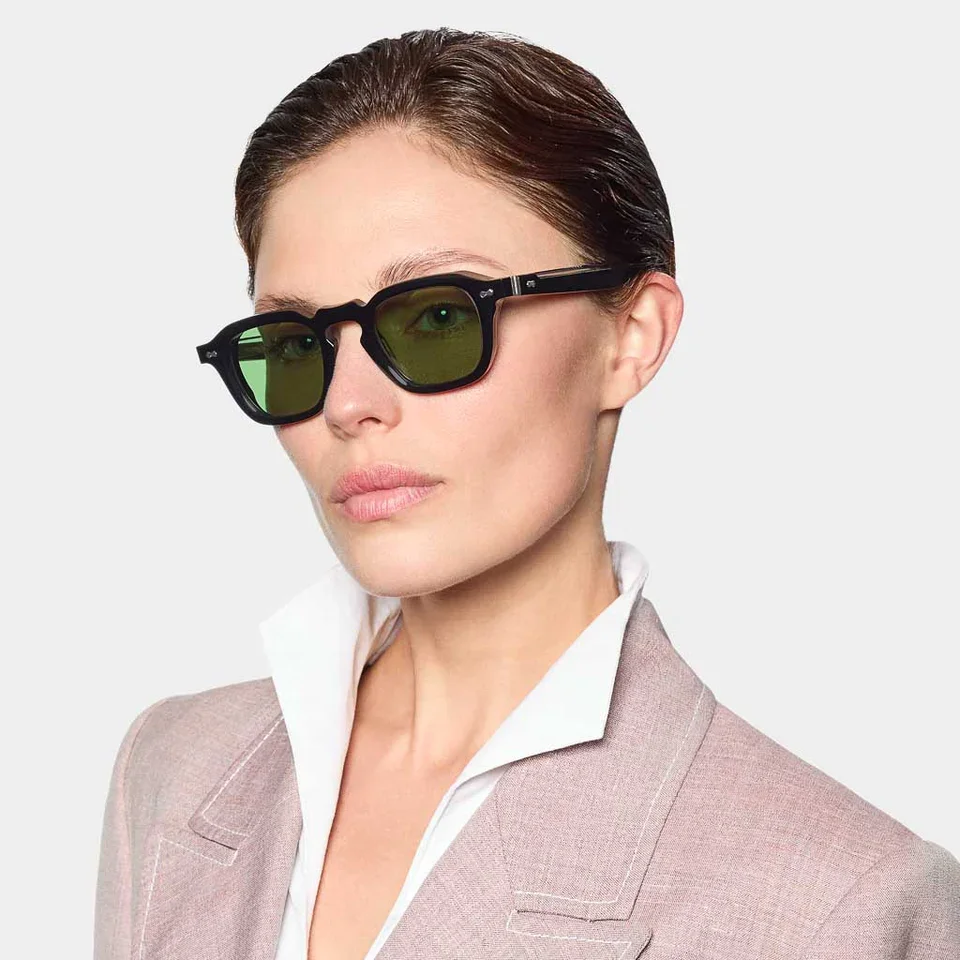P01-Donna_3158c39e-0692-459a-b784-86c79d9fa5c1_960x960_crop_center.webp
