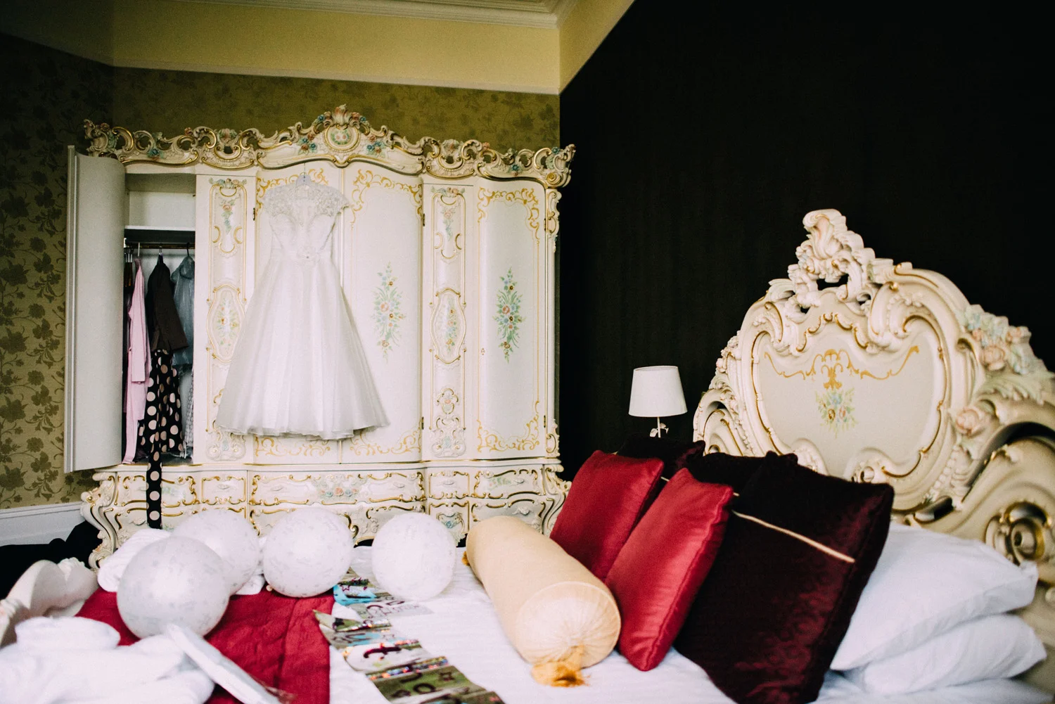 Princess-pavilion-falmouth-wedding36.jpg
