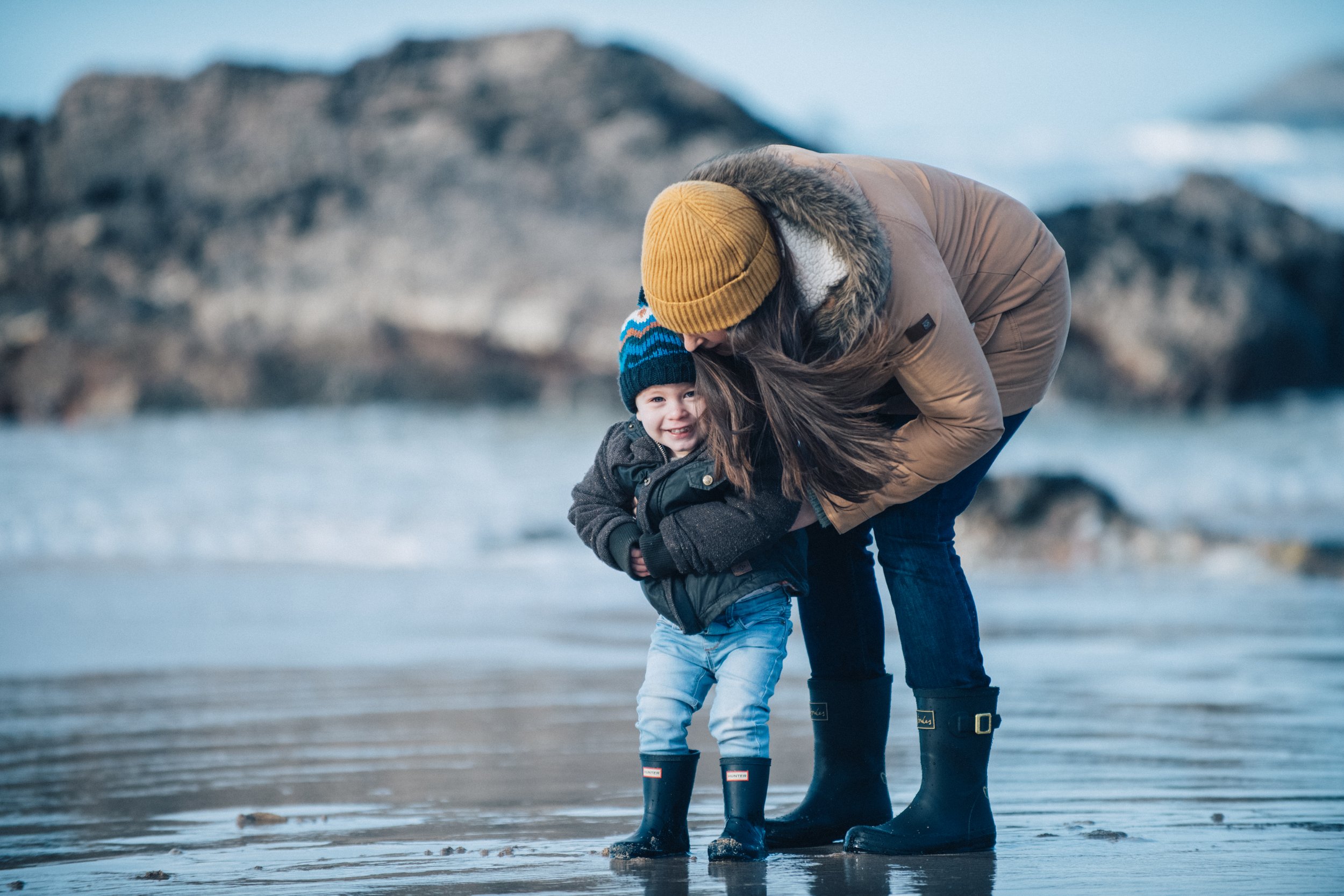 cornwall-family-photographer-beach-1.jpg