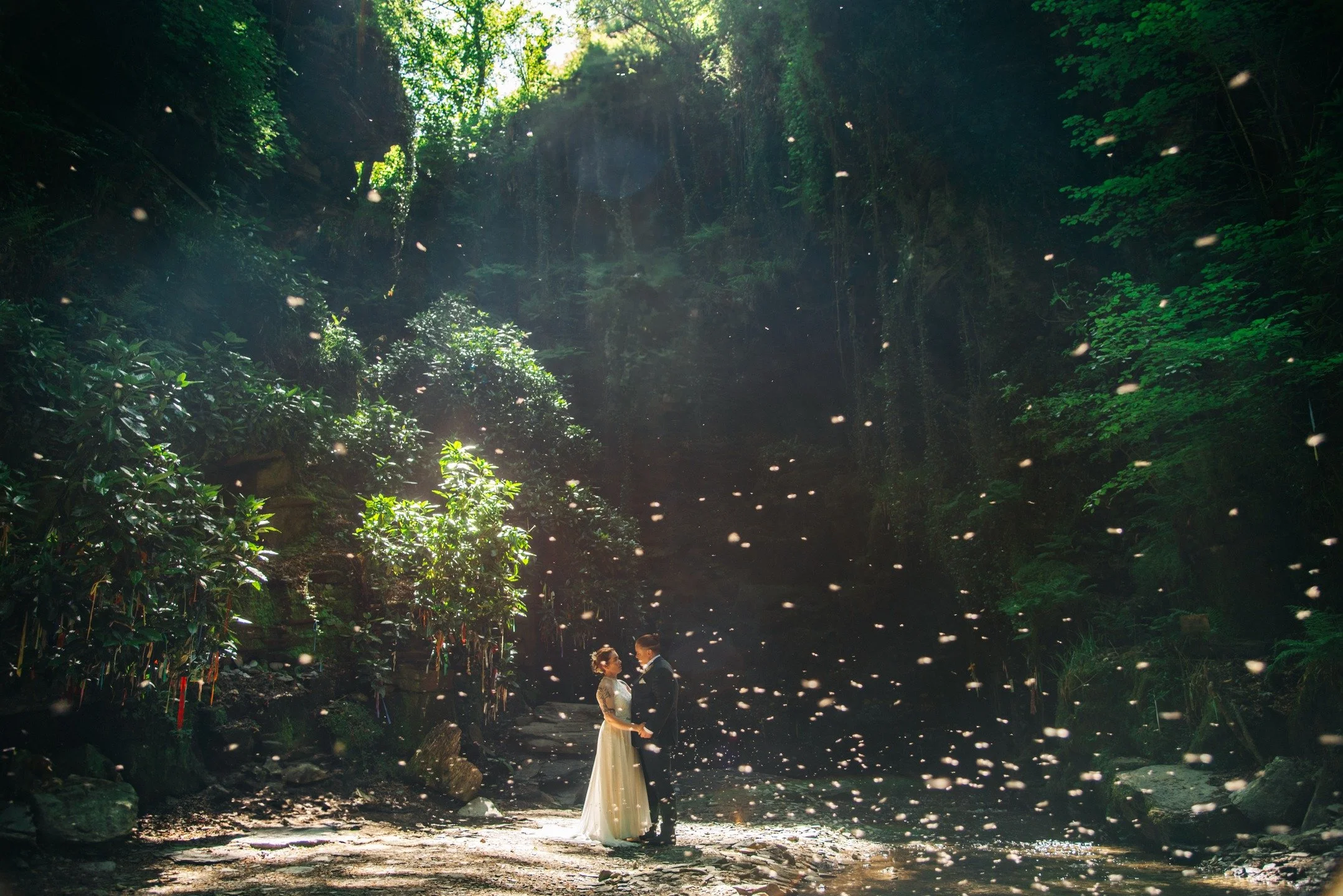 K+R and the magic of @stnectansglen in Cornwall #cornwallwedding #cornwallweddingphotographer #cornwallweddingphotography #stnectansglen #destinationweddingphotographer
