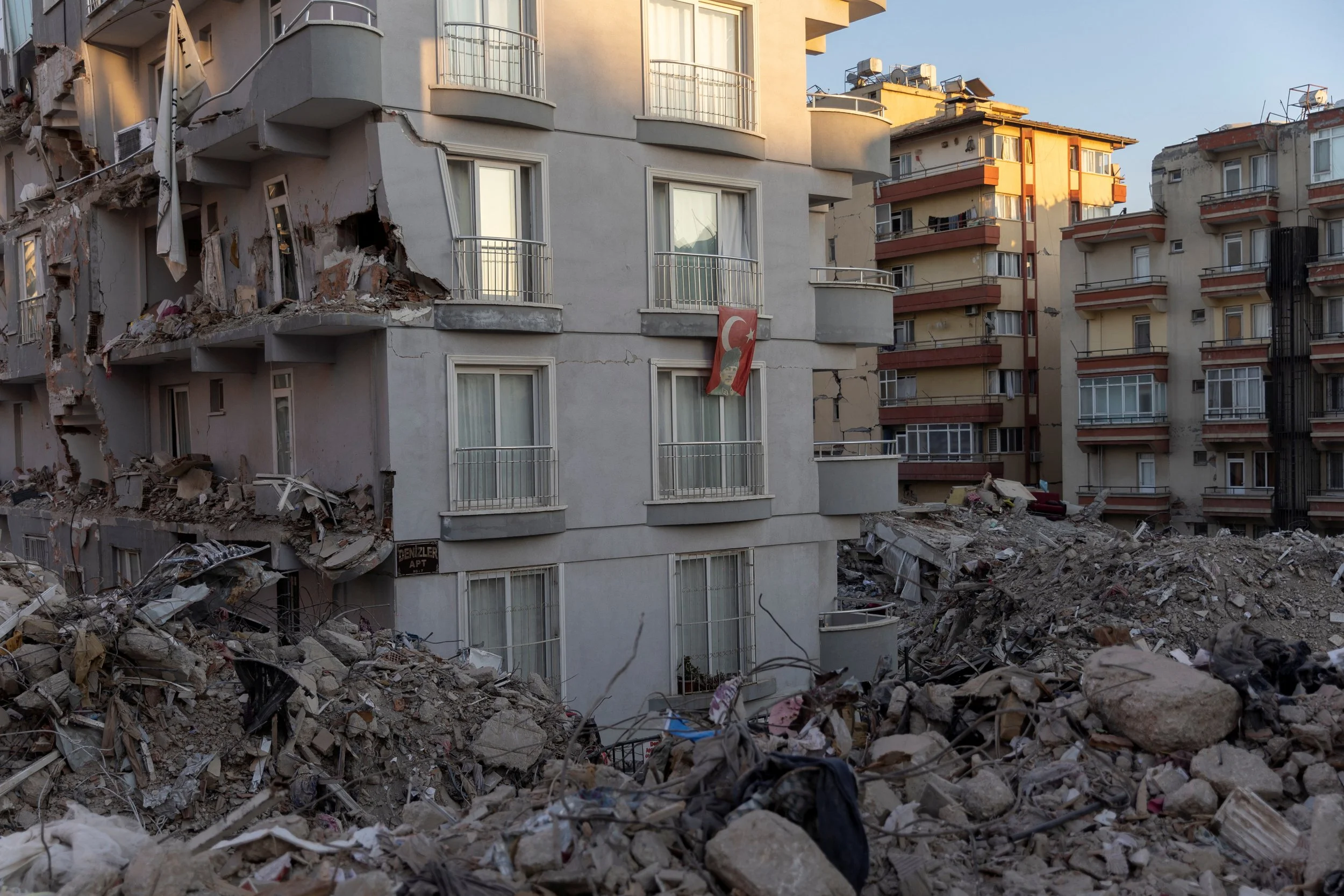 2023-02-18T183944Z_142936283_RC2QDZ9UPA39_RTRMADP_3_TURKEY-QUAKE.JPG