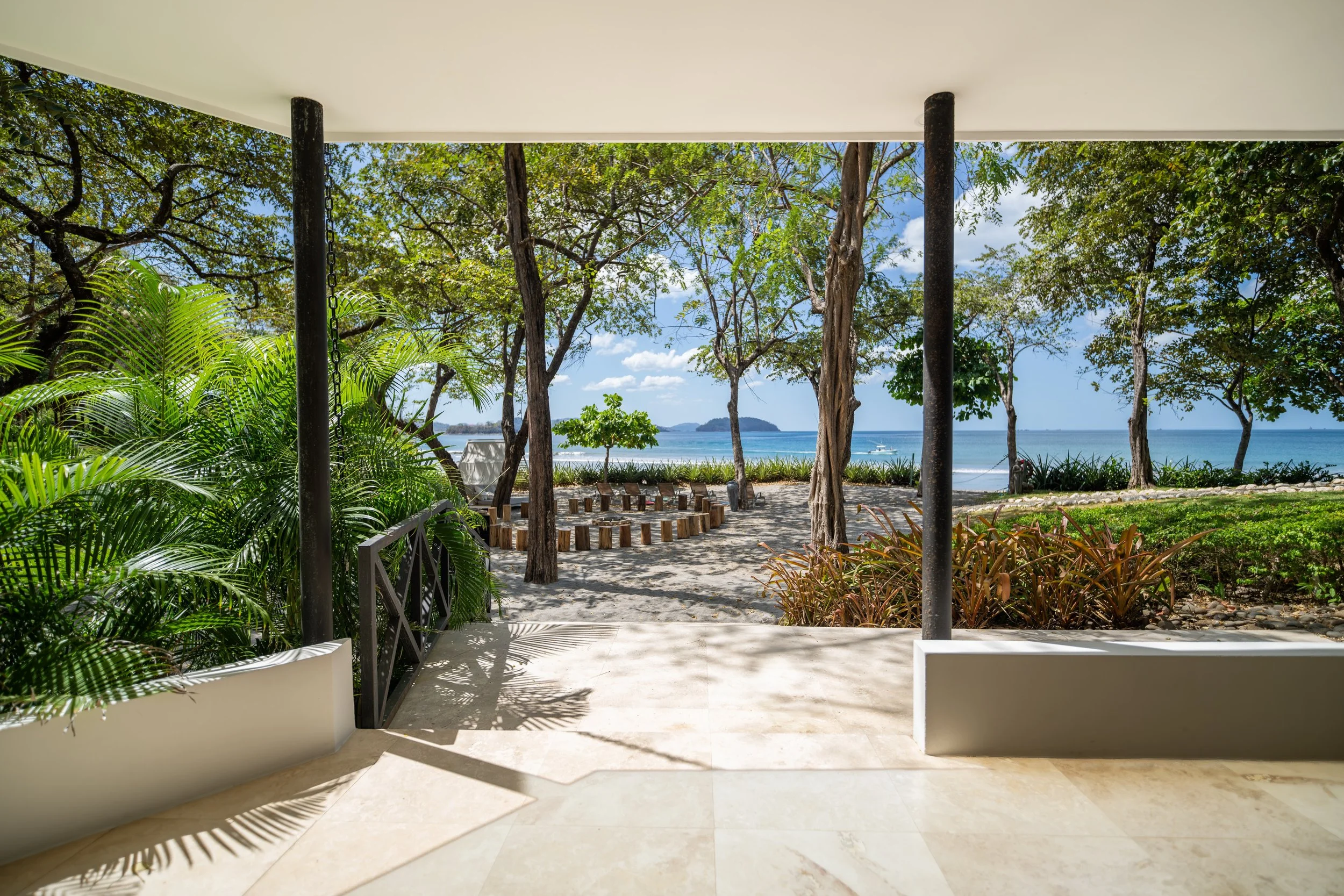 Spa Out to Fire Pit.jpg