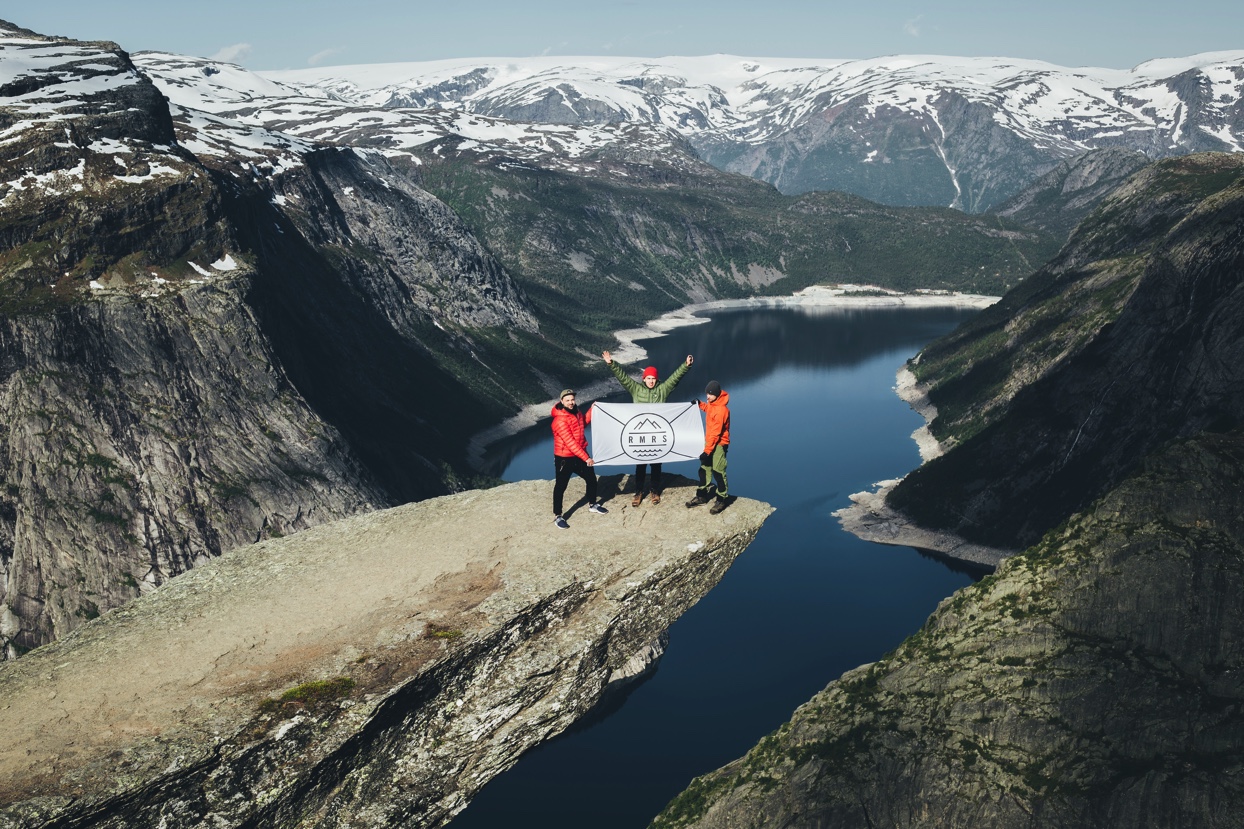 German Roamers exploring the northern hemisphere - we love to take our view of destinations worldwide.
