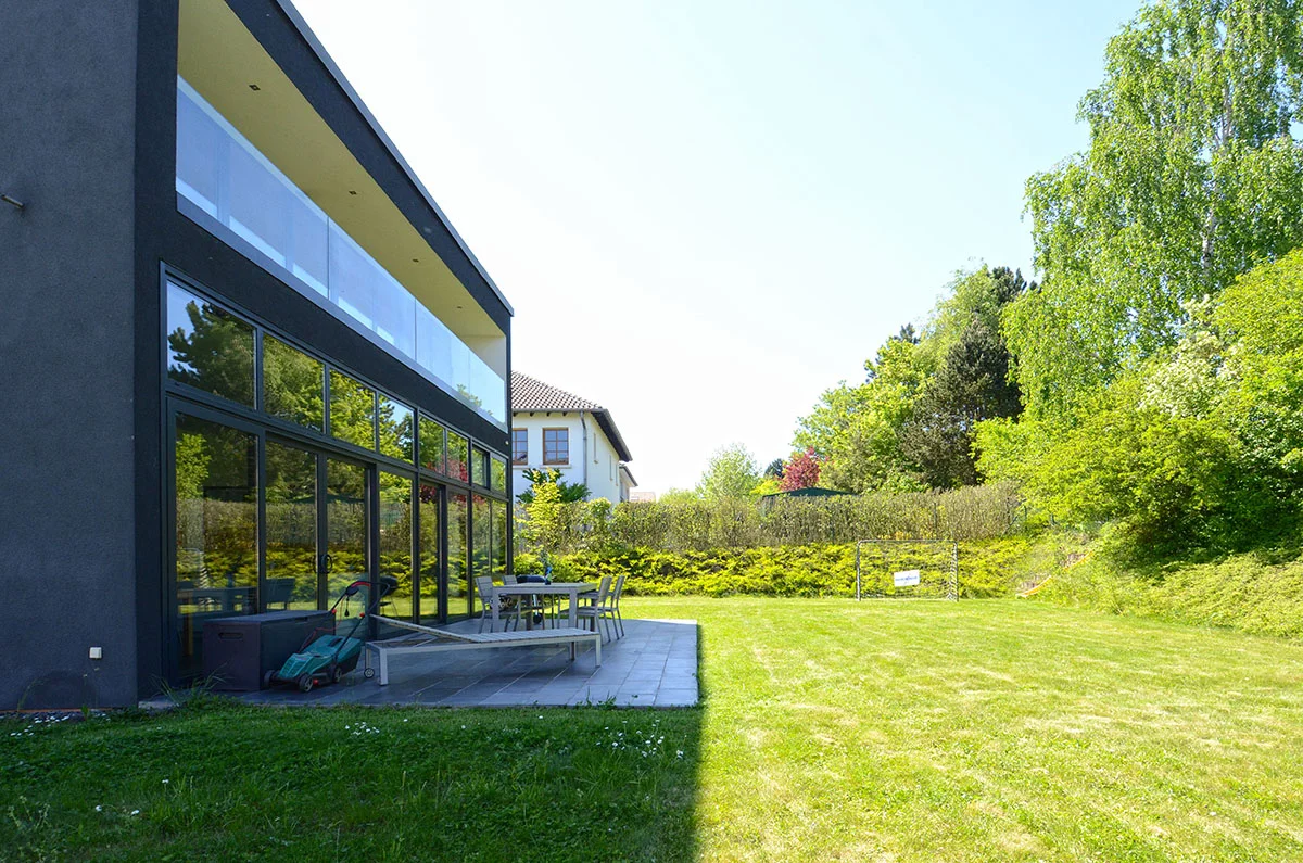 10749 04 facade arriere.jpg