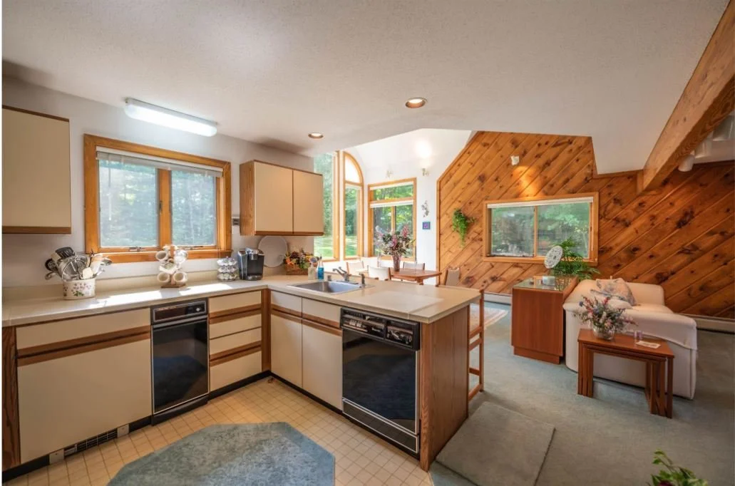 Kitchen 1.JPG