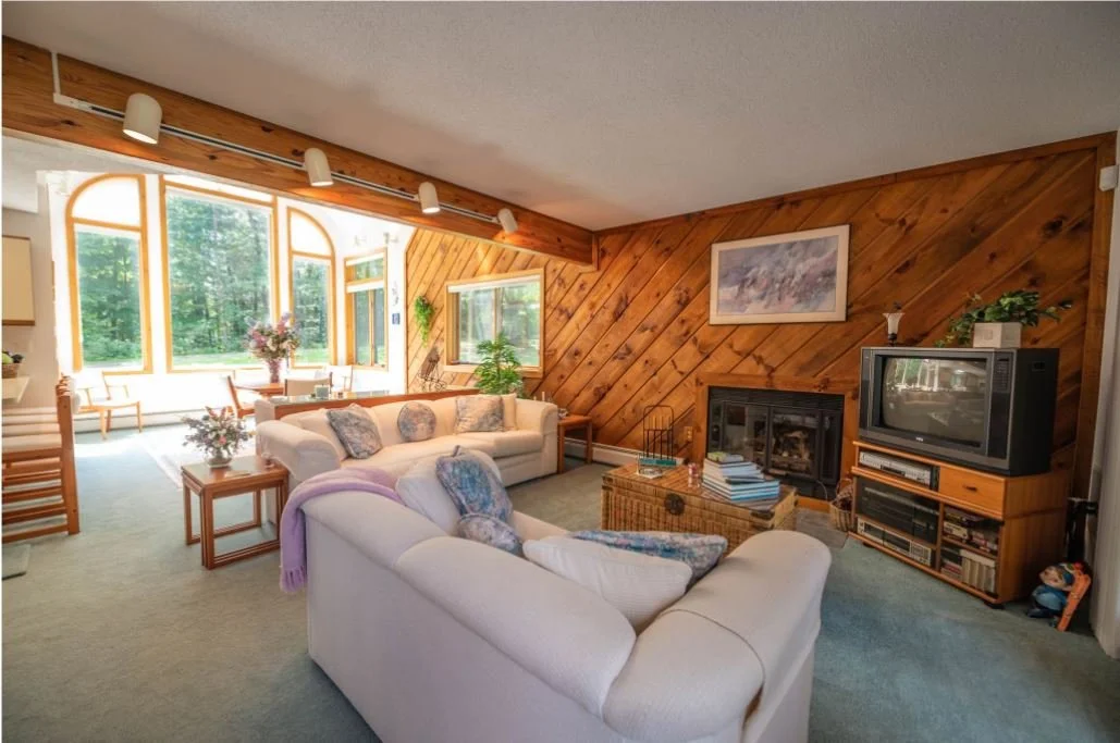 Living Room 2.JPG