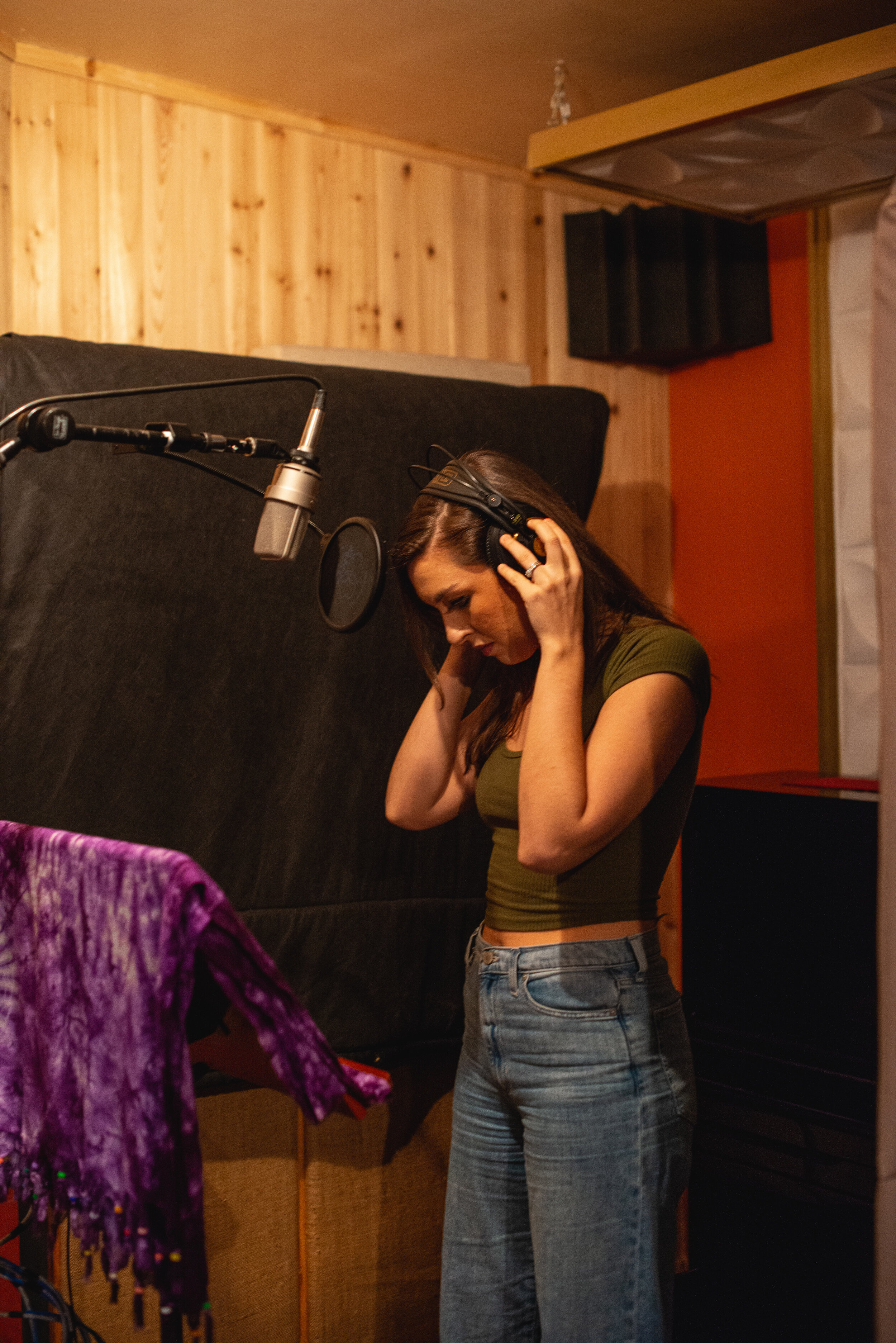 Brianna Barnes - Nov 2020 Recording Session - Color-2.JPG