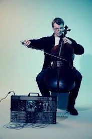Peter Gregson 1.jpg