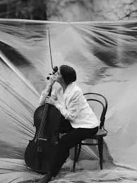 Katarina LESKOVAR, violončelo