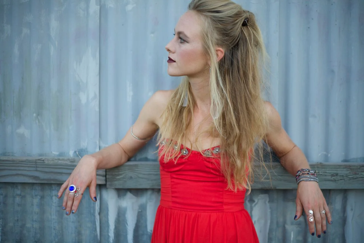Lyra Star Pairs Music + Yoga in New Video "Paper Moon" [INTERVIEW]