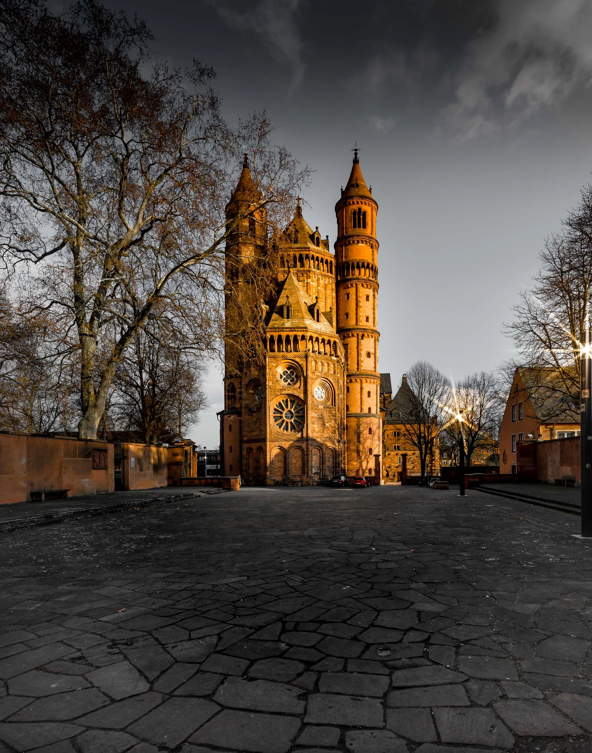 Wormser Dom Orange_BW.jpg