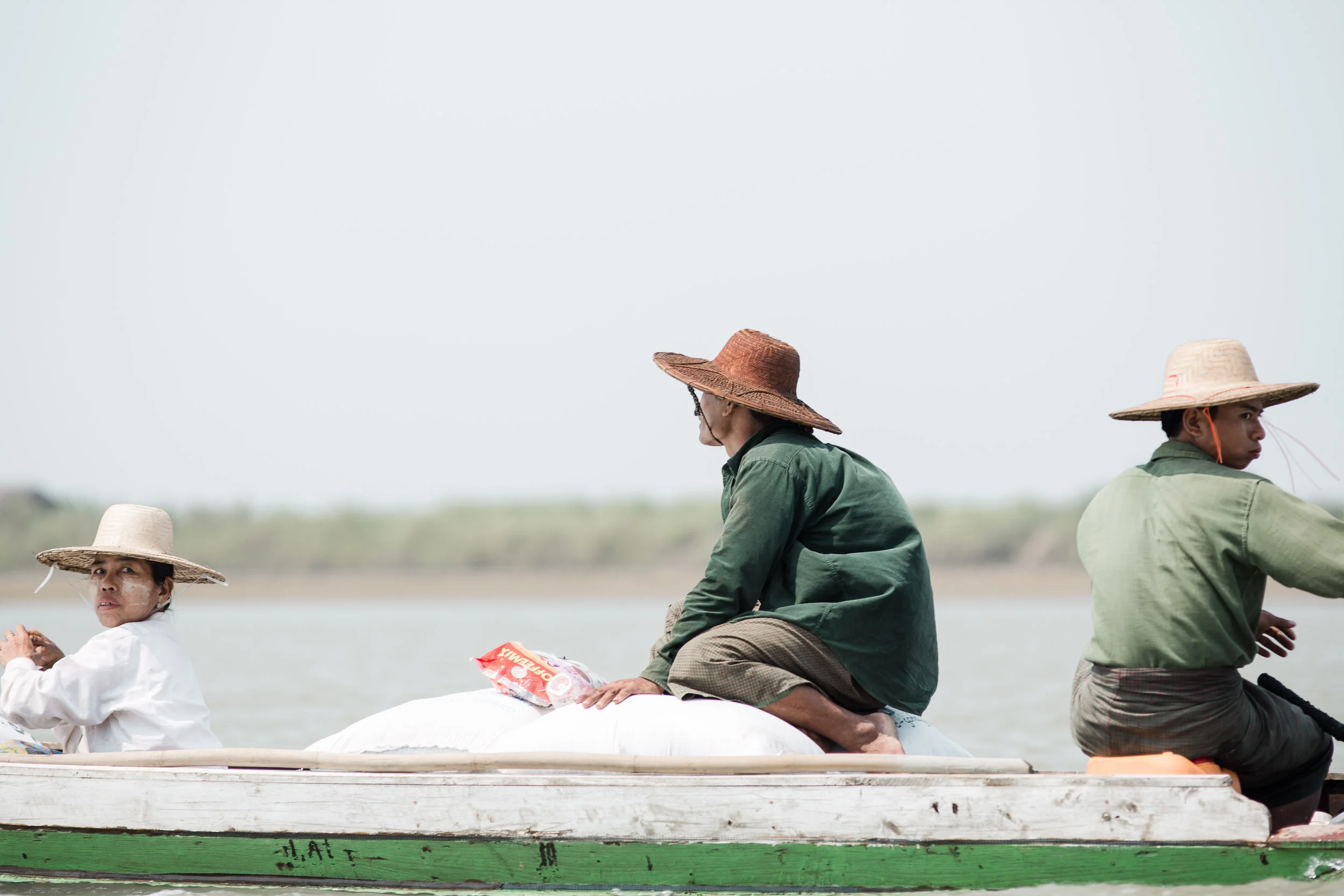 myanmar_by_water_10.jpg