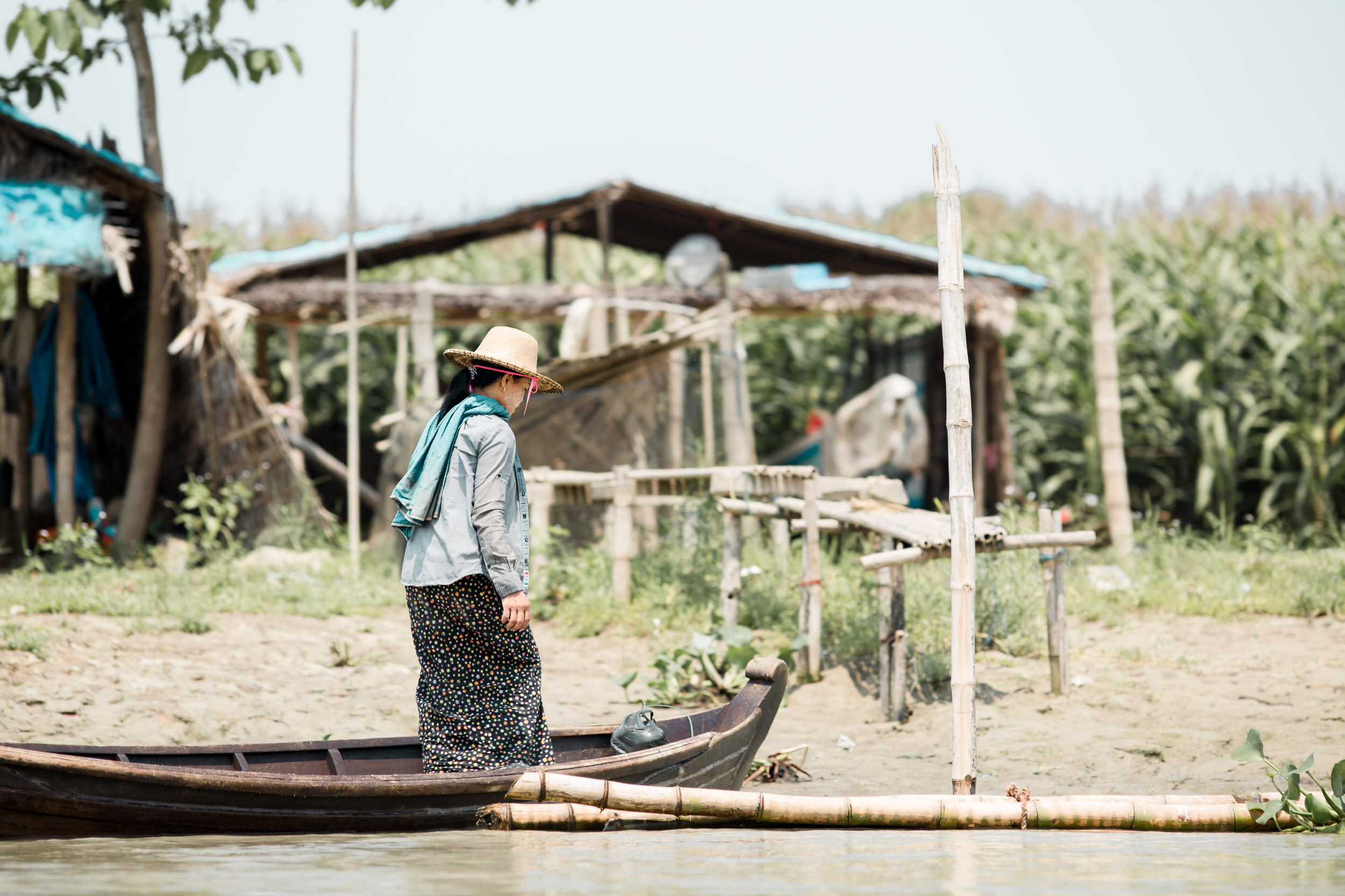 myanmar_by_water_13.jpg