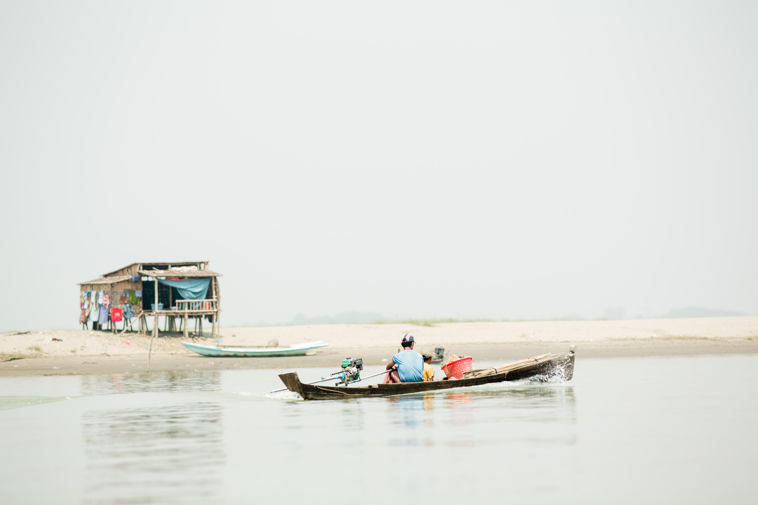 myanmar_by_water_14.jpg