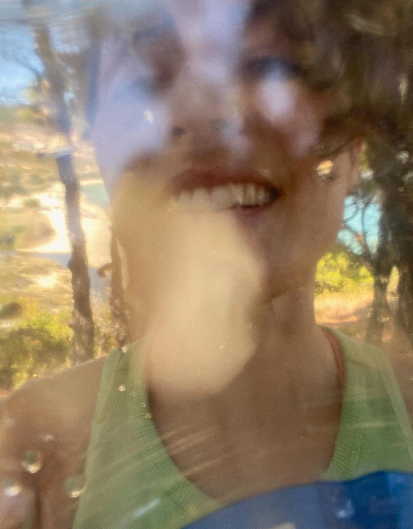 ᗰᗩᖇGᗩTE aka song#3 from our Porto live session will be out next friday - october 3.

can't wait to share this one with you🦋💦

it's a song about friendship and trains🫂 and much more. just wait 5 days &amp; you'll see. 

oh, you can pre-save it via 