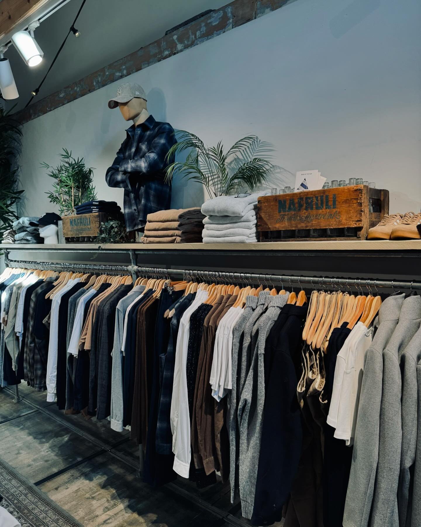Men department 😃

#menfashion #newarrivals #saintsteve #replay #woodbird #gstar #butcherofblue #kuyichi #denhamthejeanmaker #andmuchmore
