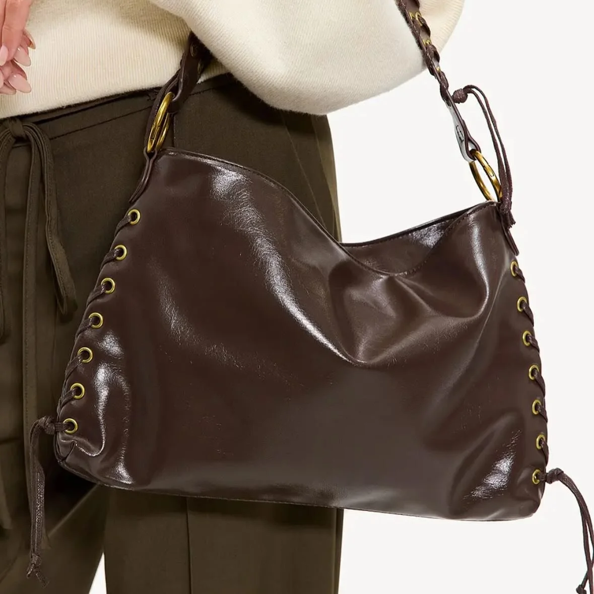 Nieuwe tassen 🤎🤎!
&euro;39,99

#bags #accessoires #brown #burgandy