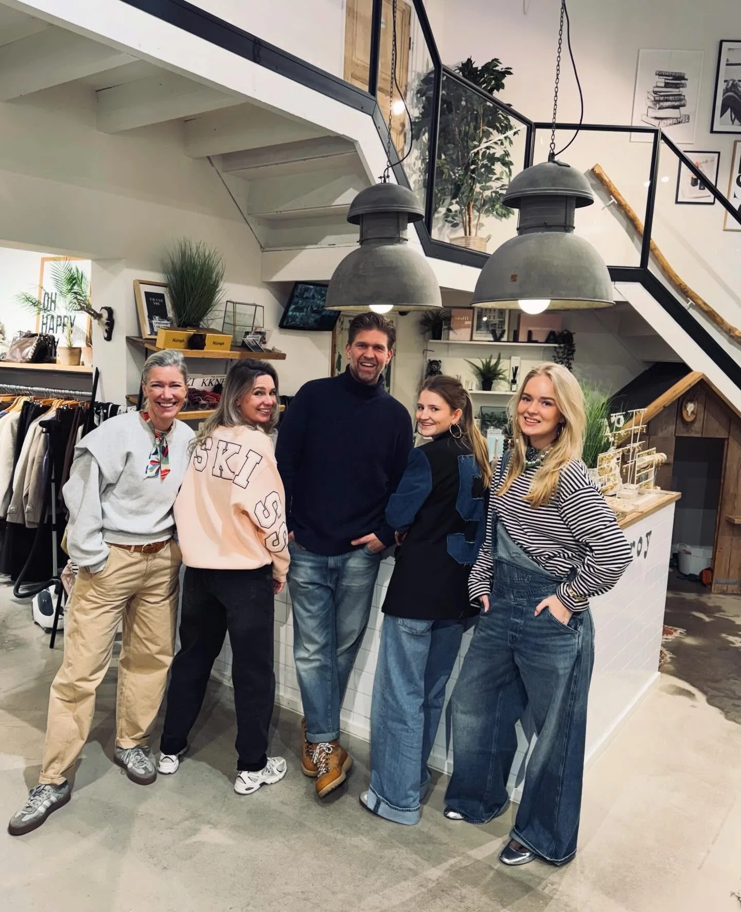 Saturday again 🥳⚡️😘!!