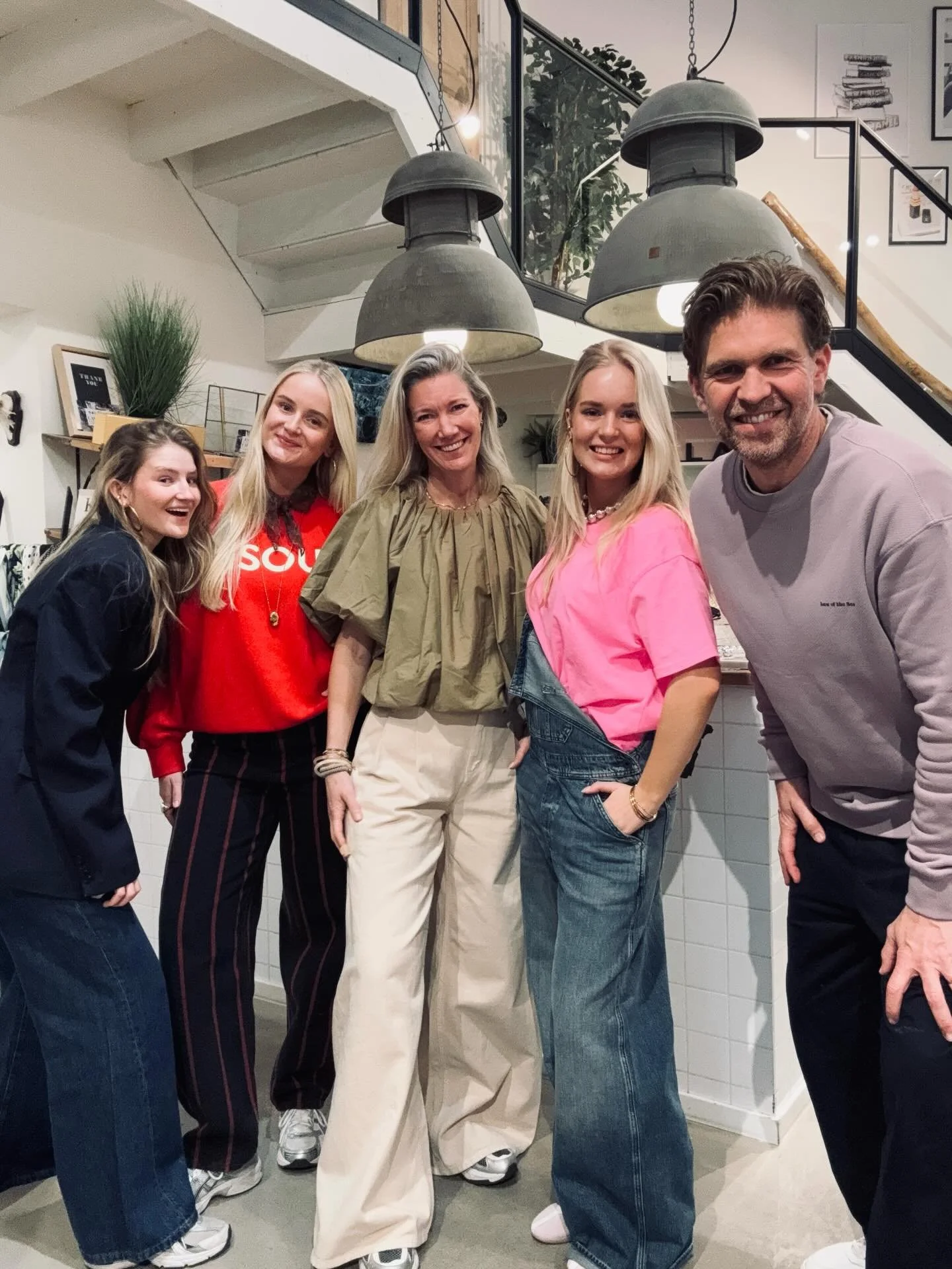 Saturday vibes 🎉🔥

HAPPY WEEKEND