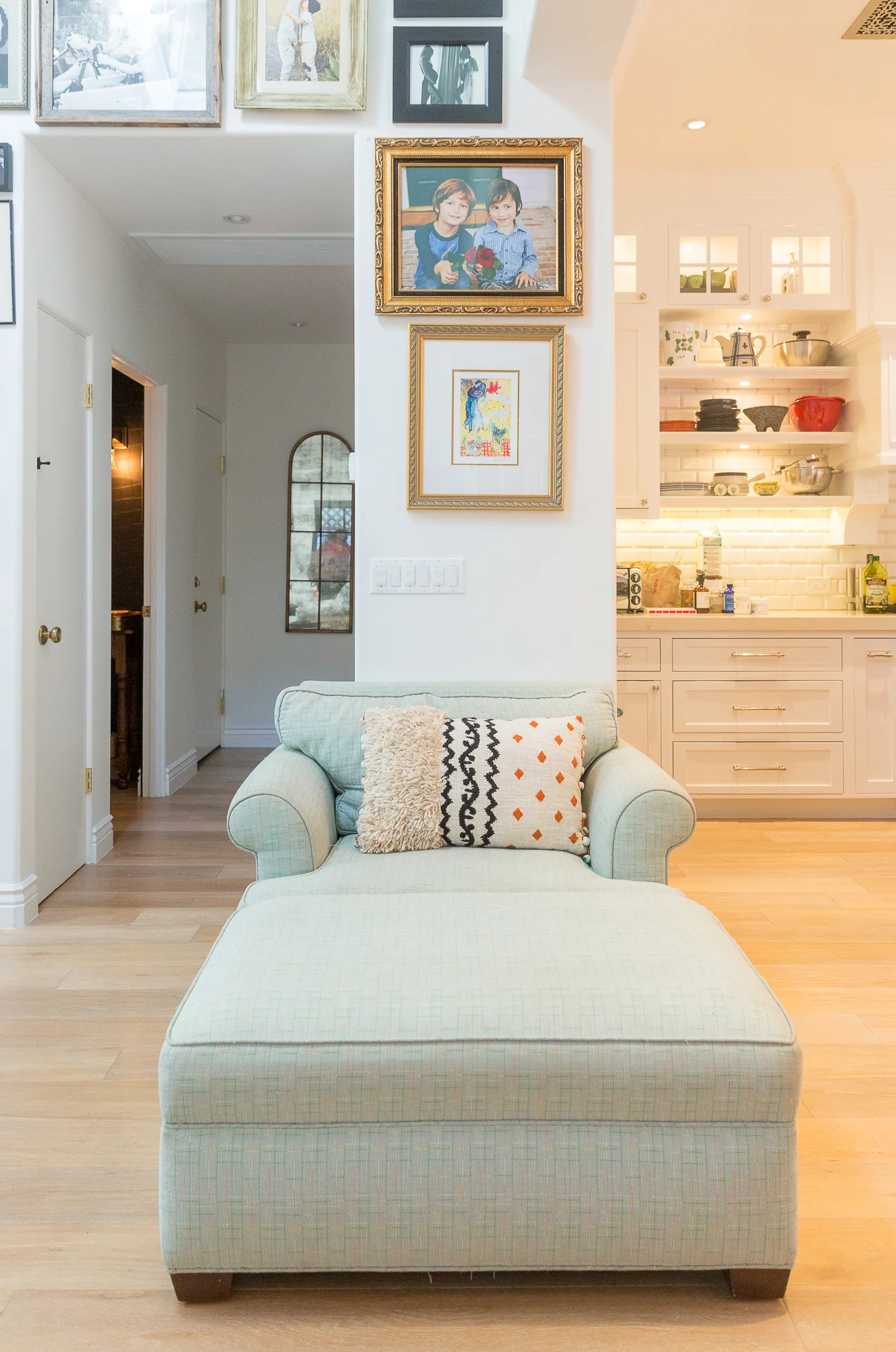 Lounge Chair & Ottoman