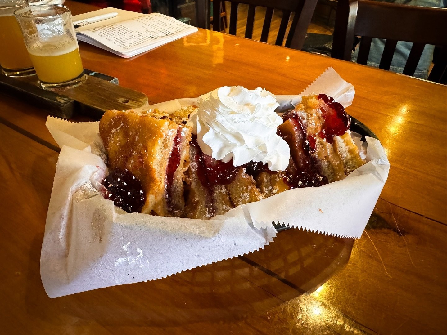 👀FIRST LOOK 👀  at next weekend&rsquo;s food feature: 🤌🤌 DEEP FRIED PEANUT BUTTER AND JELLY SANDWICH 🤌🤌

I can already hear myself getting fatter&hellip; 🥹😋😋😋