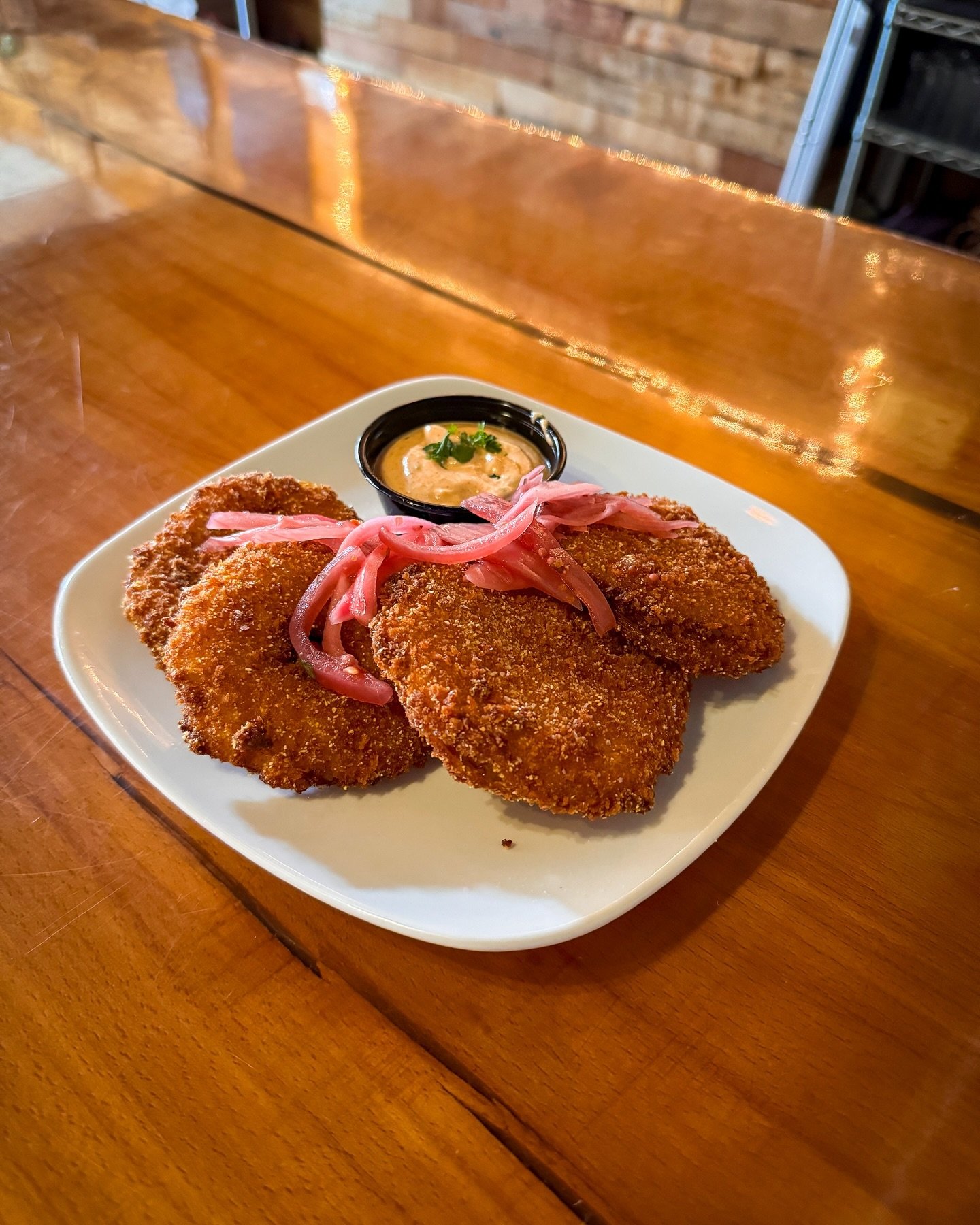 What&rsquo;s for dinner tonight??? If your answer wasn&rsquo;t FRIED GREEN TOMATOES at Ascension, you answered incorrectly. Available now and through the weekend while supplies last!

🍅🍅 Green Tomatoes breaded with Panko &amp; Cornmeal and deep-fri