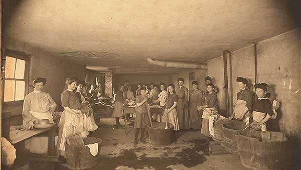 Girls doing chores at the Home
