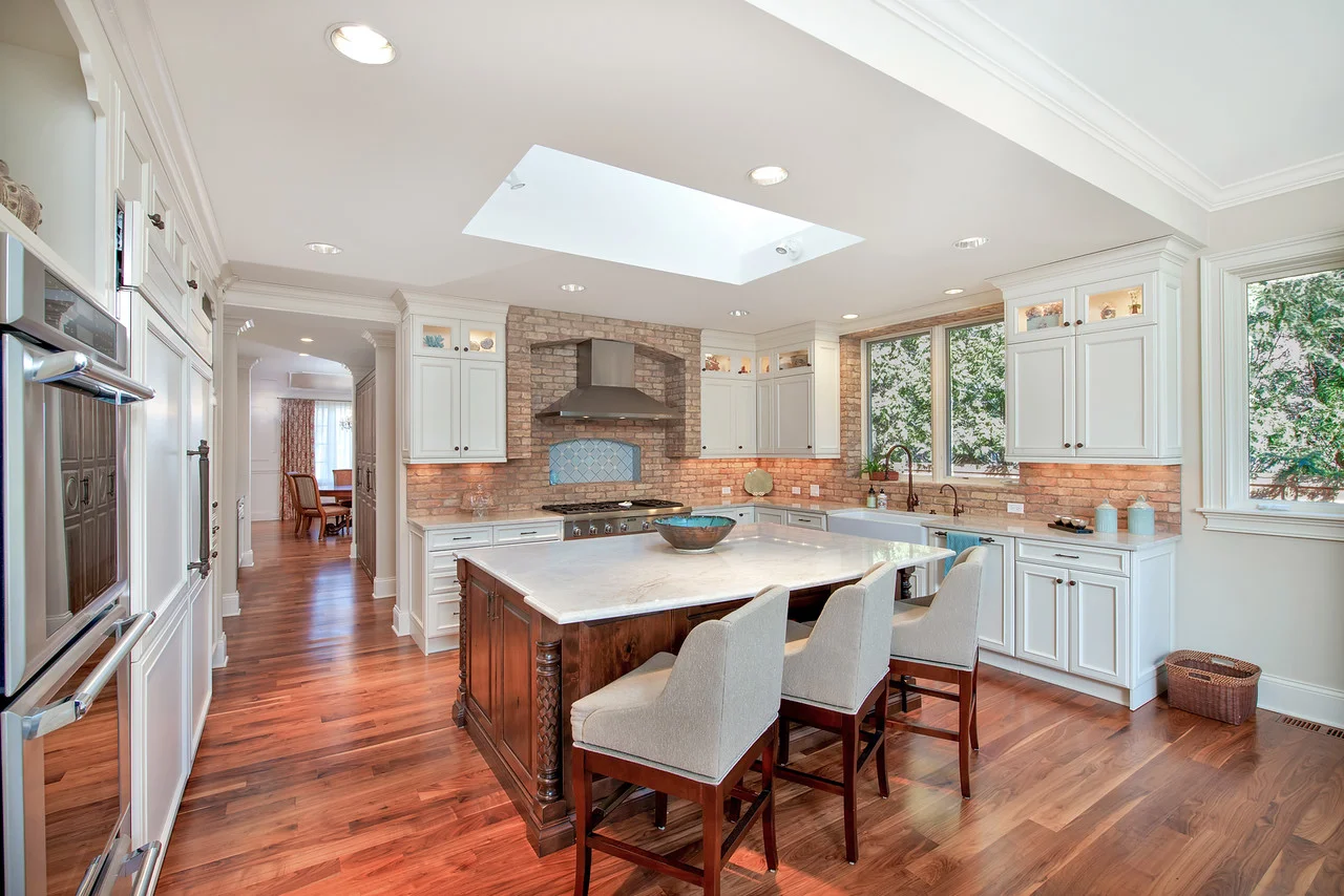  East Highland Park, IL 