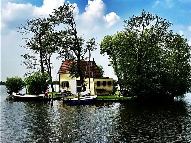 Kinda hoping this has some kinda #airbnb situation. #privateisland #netherlands #hideaway #boatour #canal #waterlife #dreamvacation