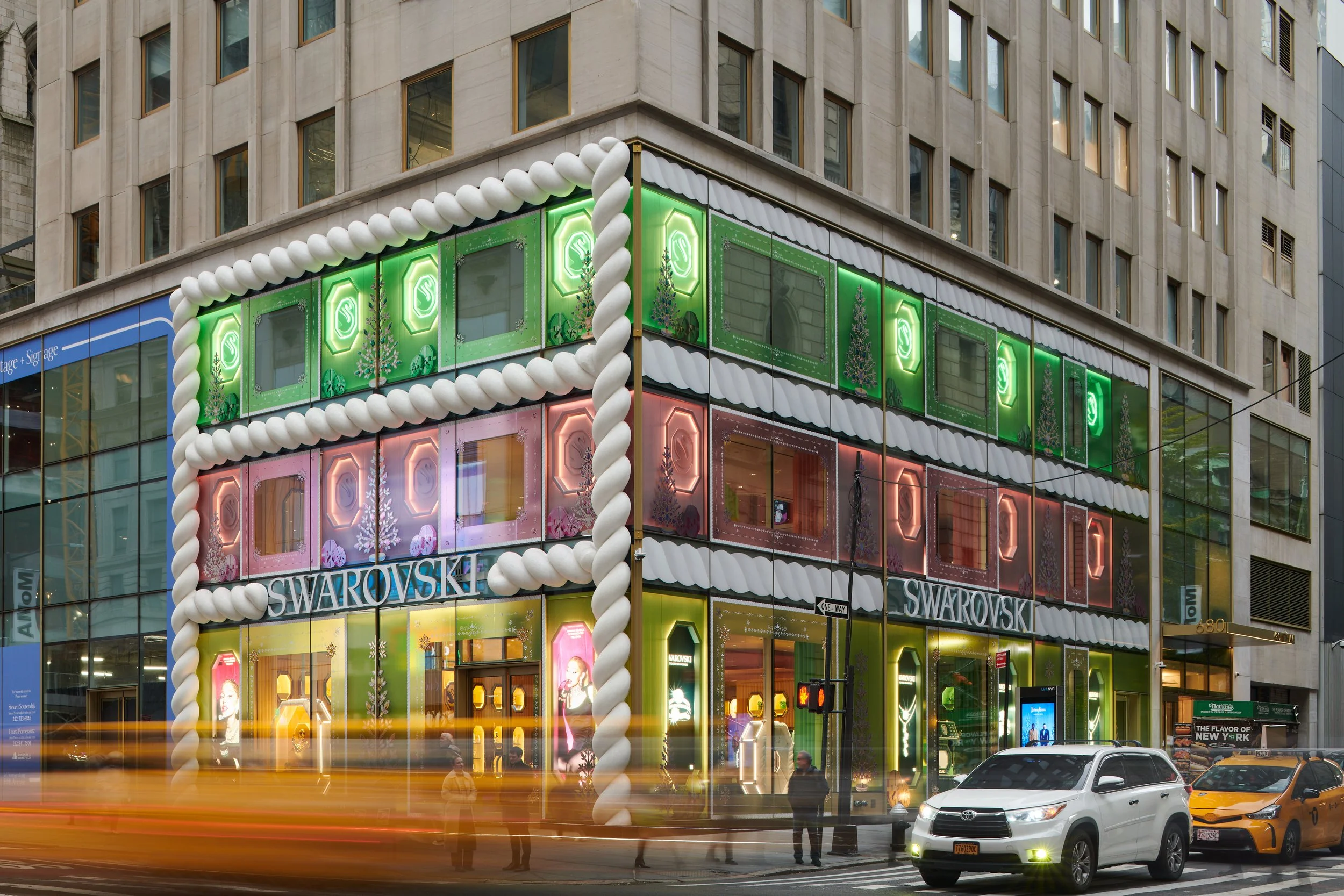 DanielSalemi_Swarovski_DFS7929.jpg