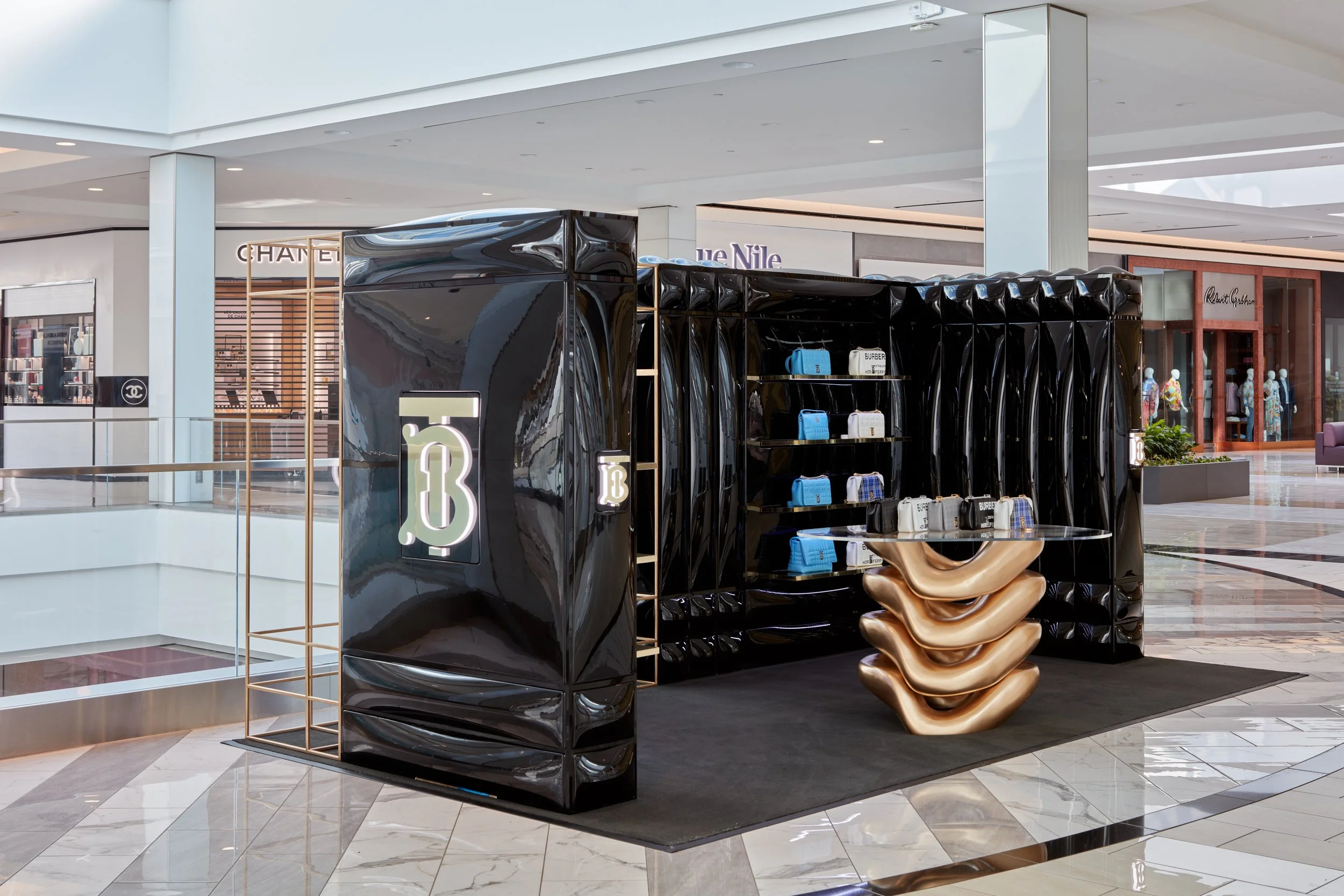 Copy of Burberry_2022_SS_KOP_2184_HDR.jpg